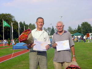 Unie-erekruizen uitgereikt