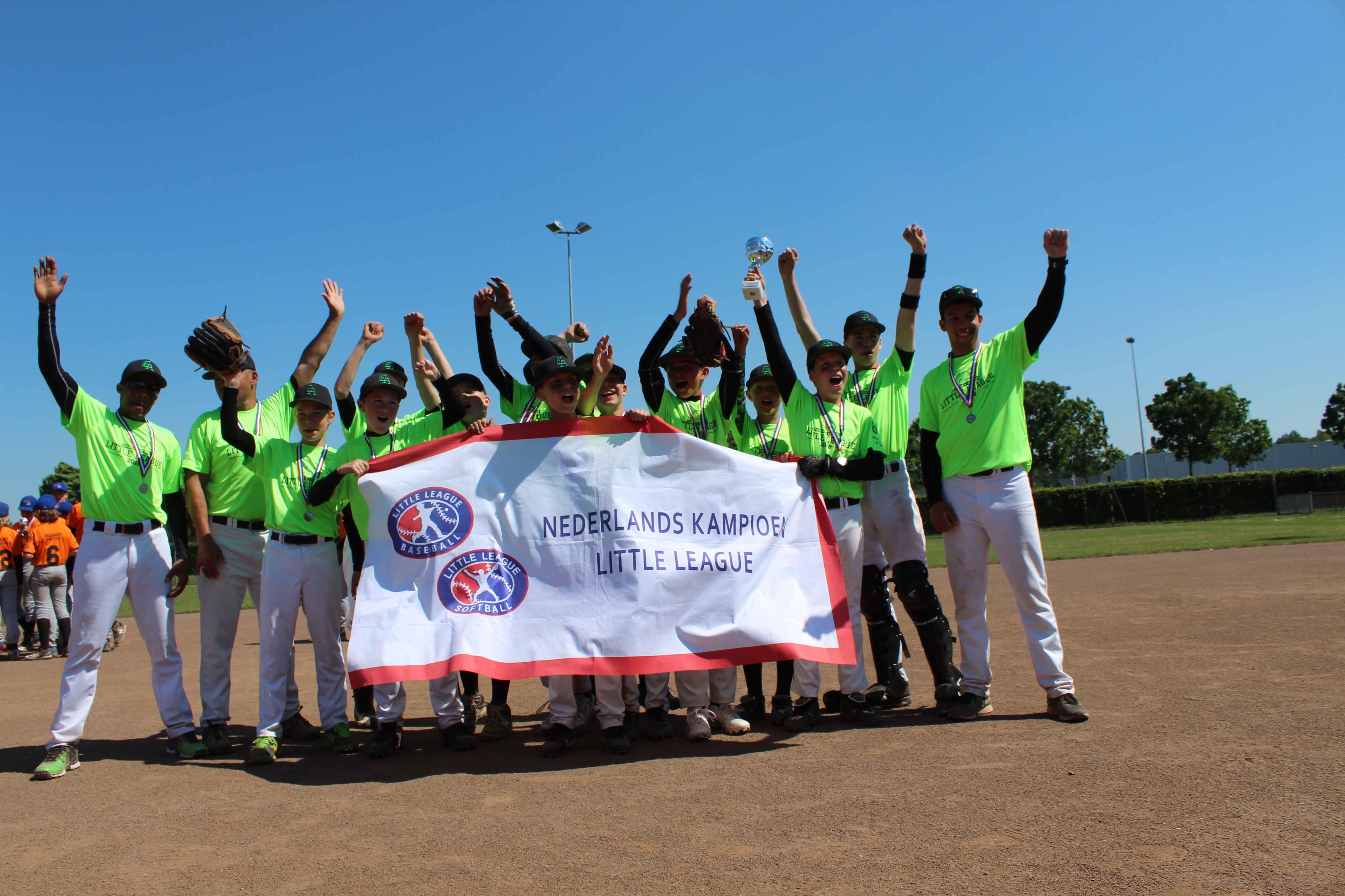 Robur-speler uit Apeldoorn wint met Oost-Nederland honkbalteam NK Little League 2018