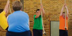 Maak-jeugd-tot-18-jaar-gratis-lid-van-sportverenigingen-obesisatas-overgewicht-kind-250x125