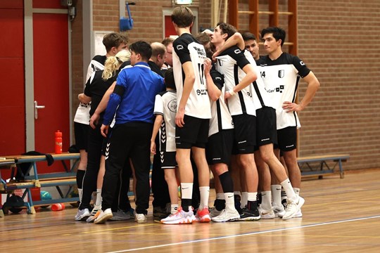 Foto groet Heren 1 seizoen 2022-2023