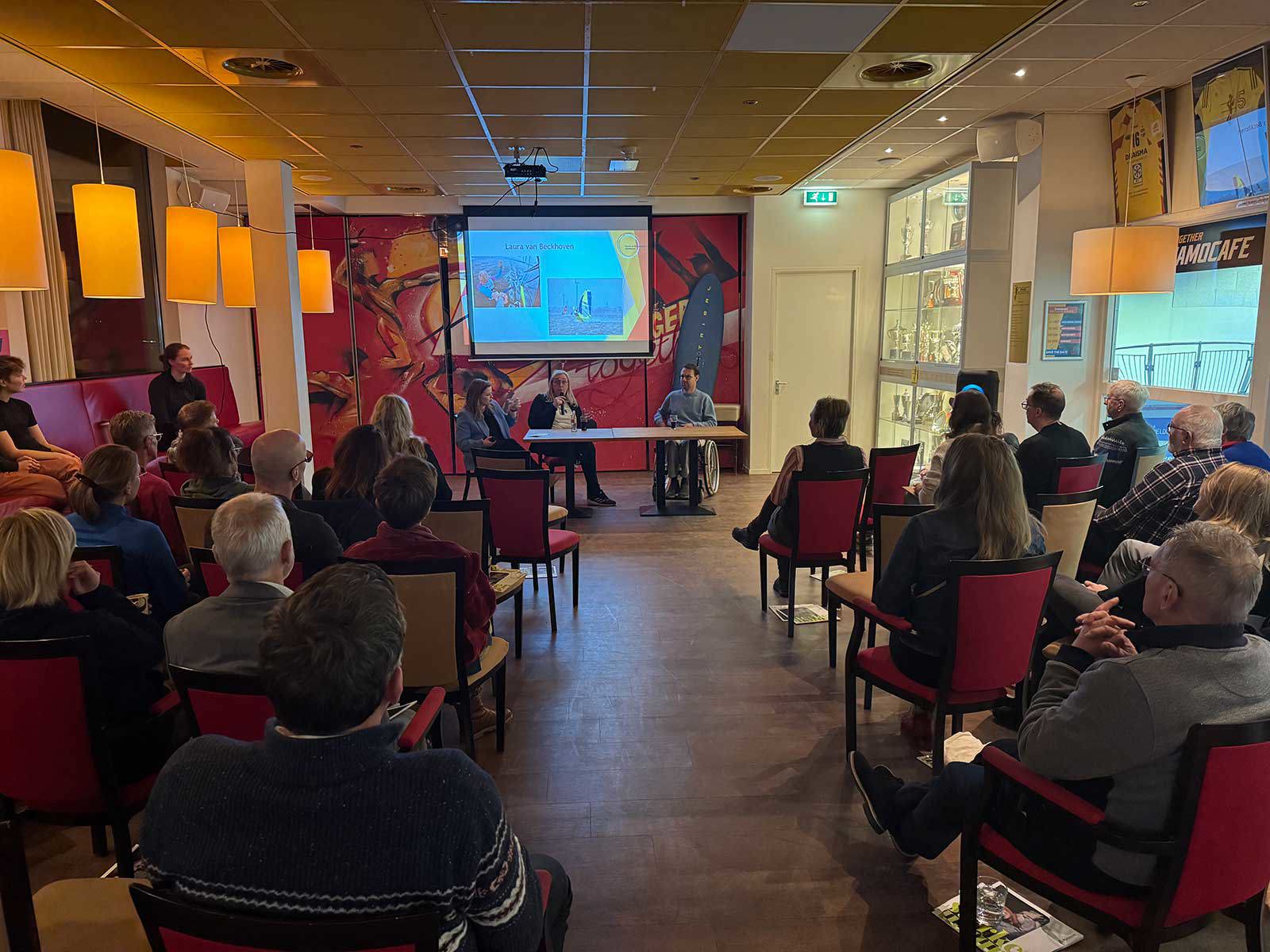 Meld je nu aan! Sportcafé woensdag 3 juni 2026 in Apeldoornse Sportweek